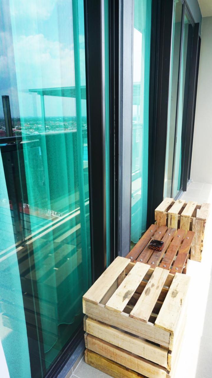 Bernard Holiday Home @ Imperial Suites Kuching Exterior foto